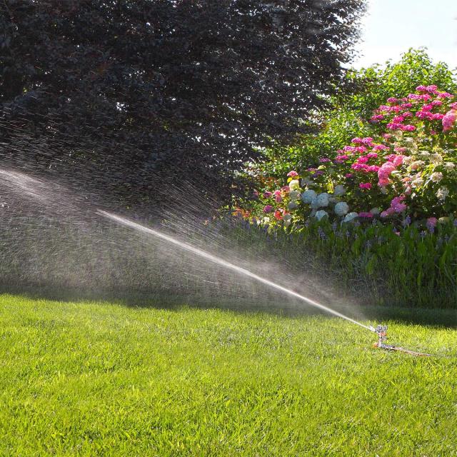 Claber metal-sprinkler på spyd